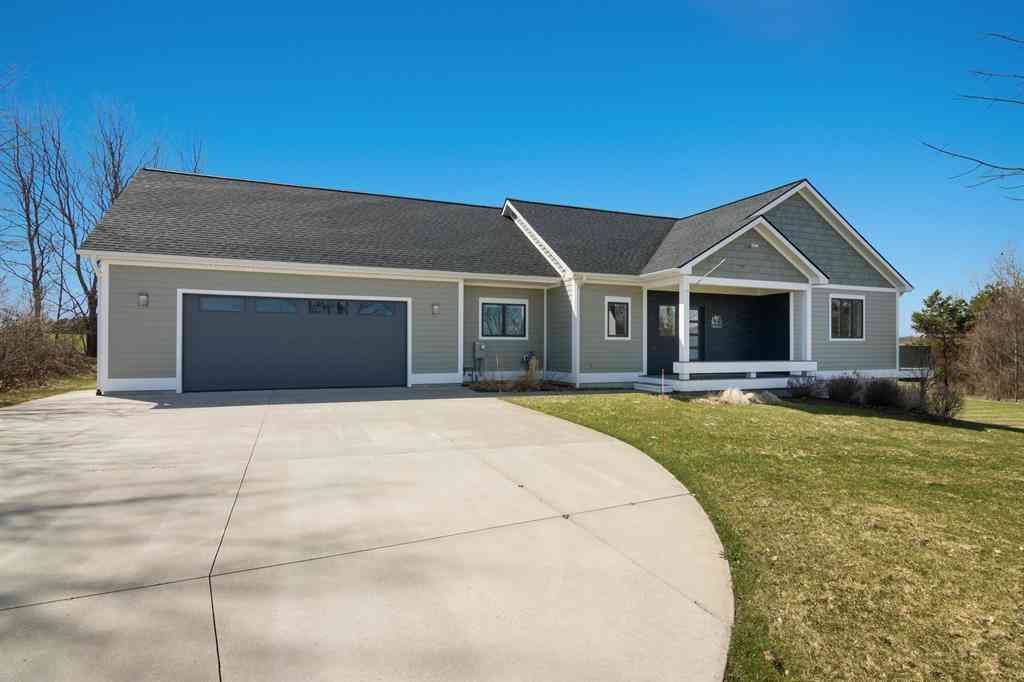 Homes For Sale - 15415 Orchard View Drive <br/> Williamsburg, MI 49690