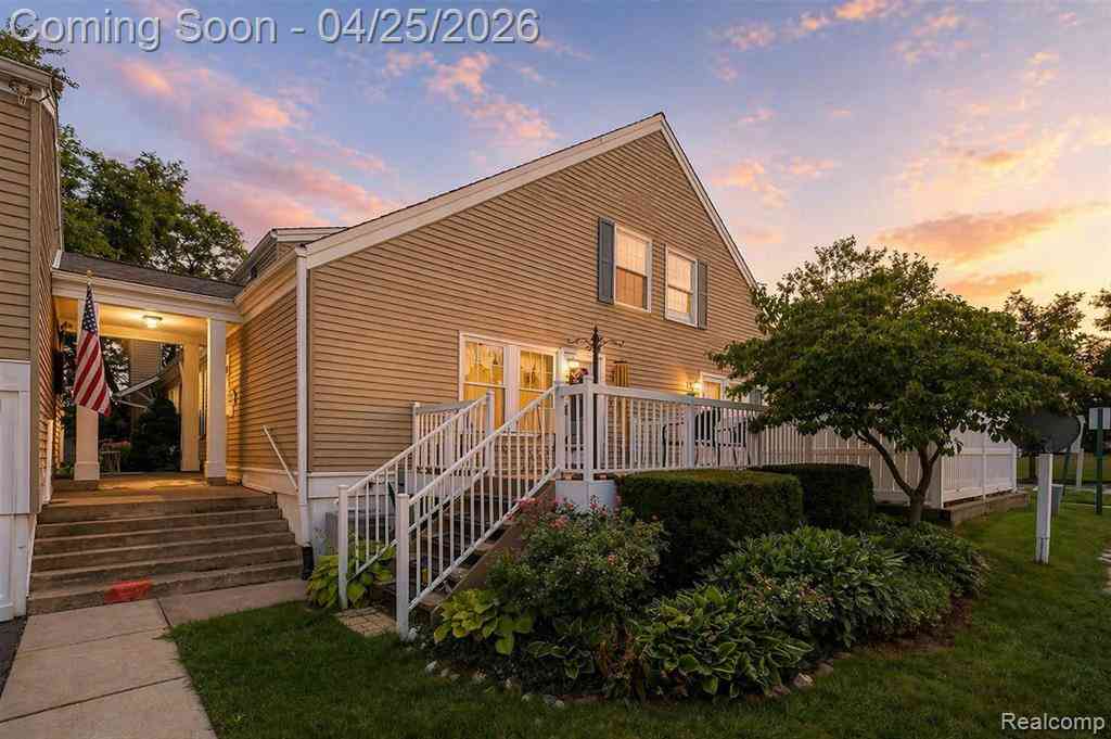 Condo For Sale - 21256 E Glen Haven Circle <br/> Northville, MI 48167