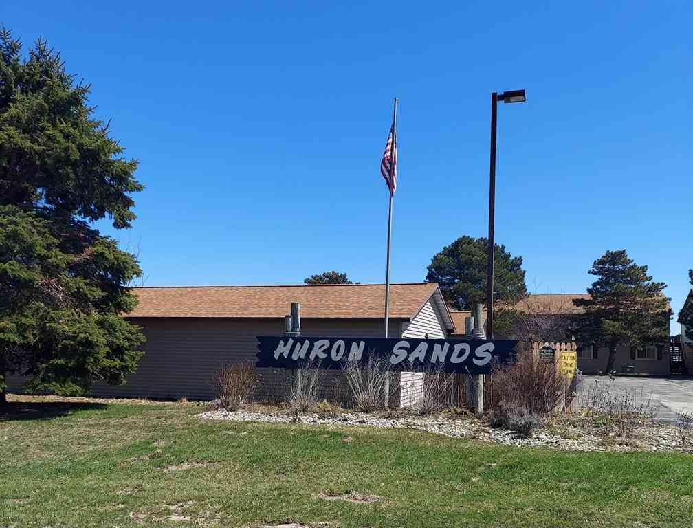 Condo For Sale - 4390 N Us-23  <br/> Iosco County, Oscoda, MI 48750