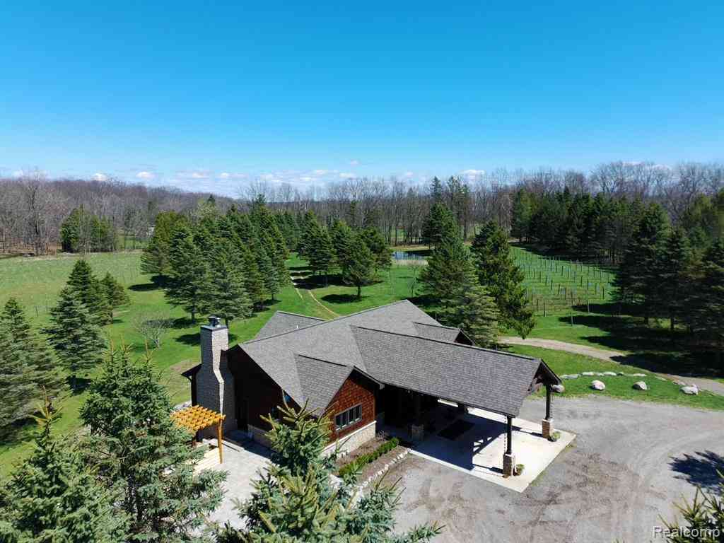 Homes For Sale - 5785 Baldwin Road <br/> Oxford, MI 48371