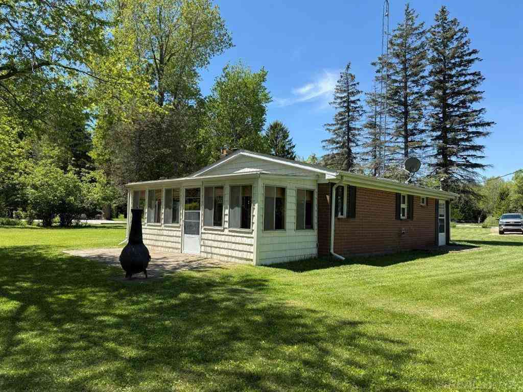 Homes For Sale - 5806 N Lakeshore Road <br/> Palms, MI 48465
