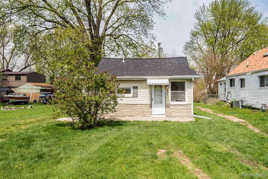 Homes For Sale - 3245 6th Street <br/> Monroe, MI 48162