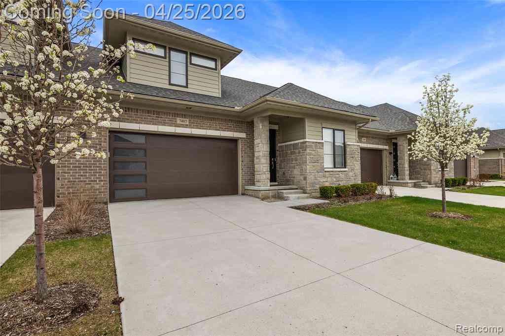 Condo For Sale - 7487 Gramercy Circle <br/> West Bloomfield, MI 48322