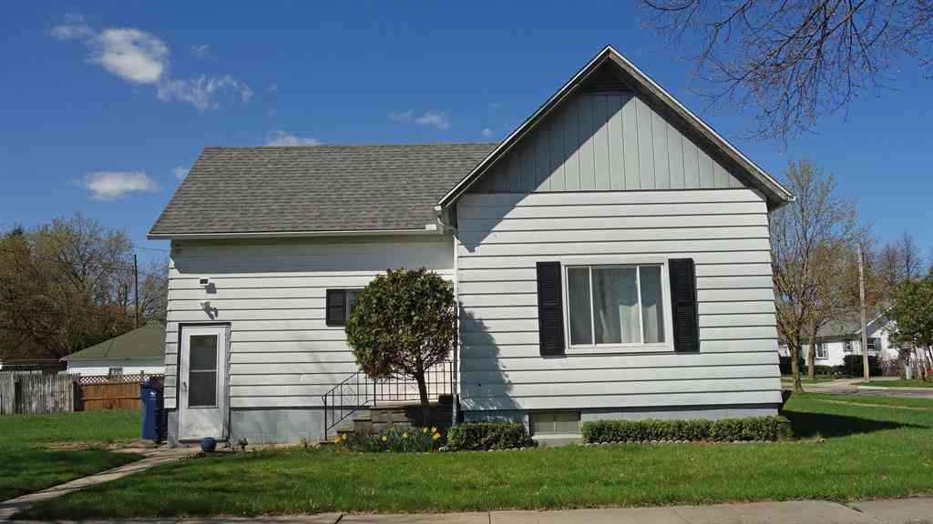 Homes For Sale - 1013 18th Street <br/> Bay City, MI 48708