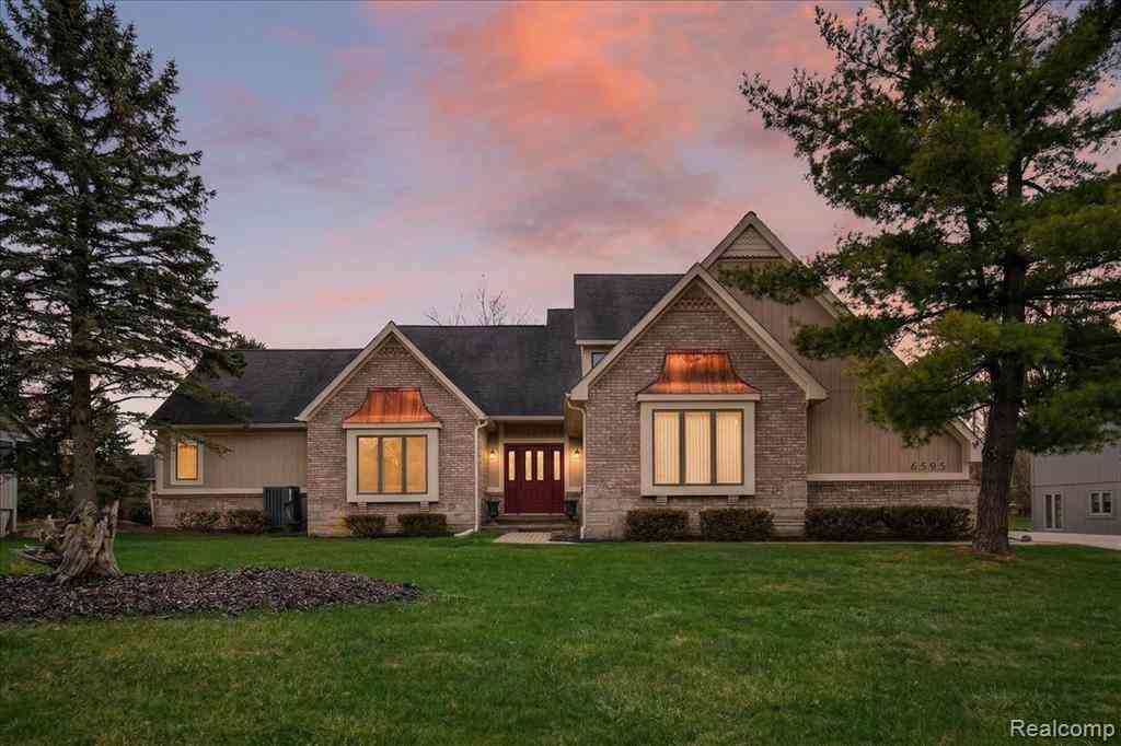 Homes For Sale - 6595 Deer Ridge Drive <br/> Clarkston, MI 48348