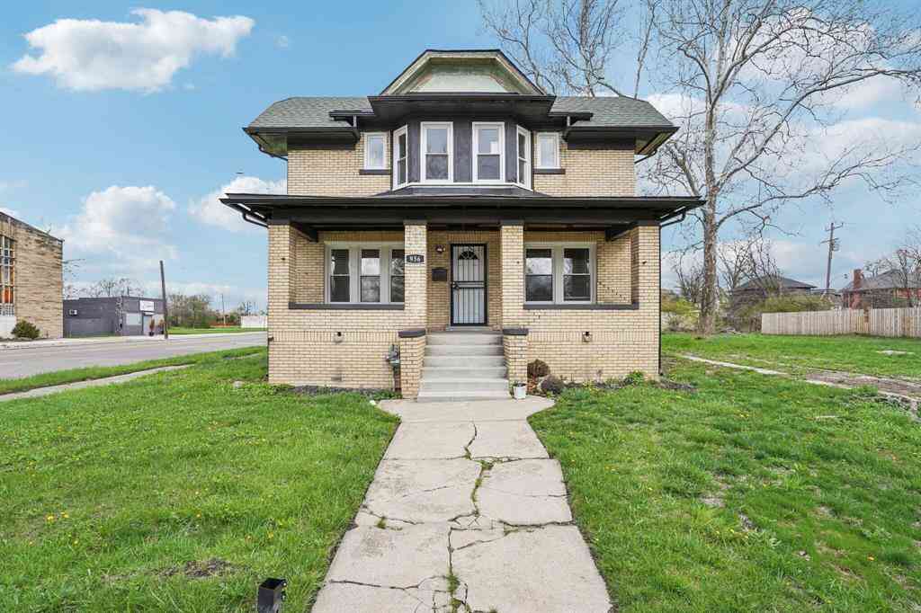 Homes For Sale - 956 Glynn Court <br/> Detroit, MI 48202
