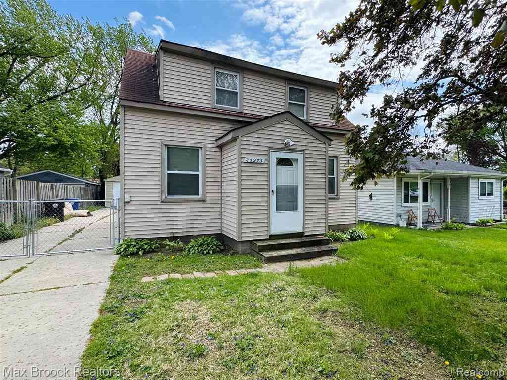Homes For Sale - 25973 Southwestern Highway <br/> Redford, MI 48239