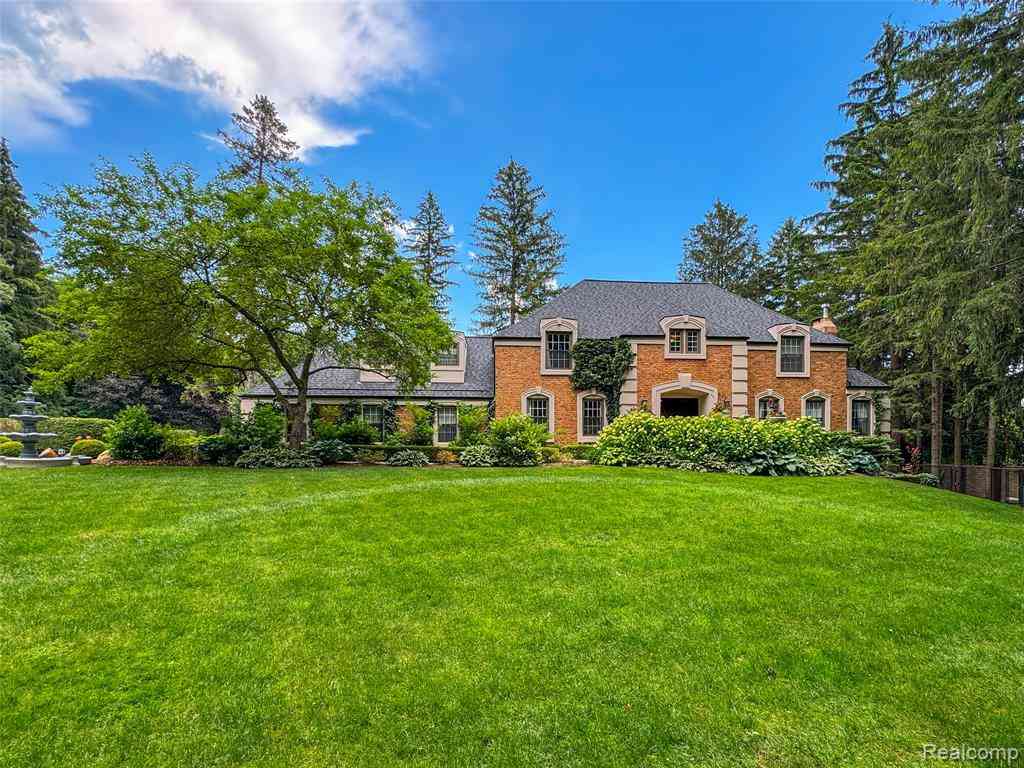 Homes For Sale - 3985 S Ellamae Road <br/> Oakland, MI 48363
