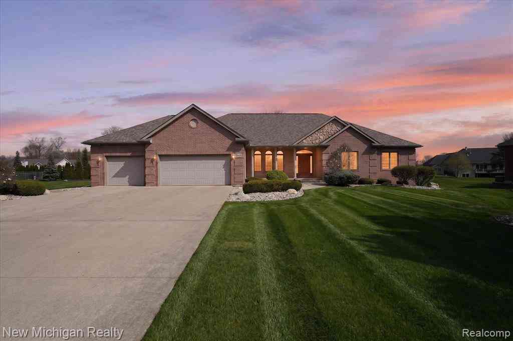 Homes For Sale - 5425 Majestic Court <br/> Genesee County, Swartz Creek, MI 48473