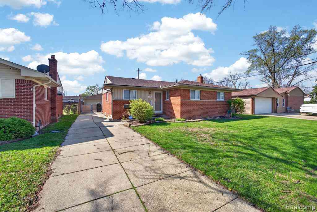 Homes For Sale - 15226 Everly Street <br/> Macomb County, Roseville, MI 48066