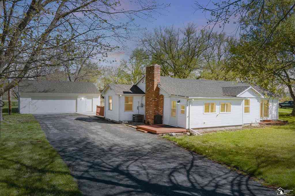 Homes For Sale - 2500 Candace Street <br/> Monroe County, Erie, MI 48133