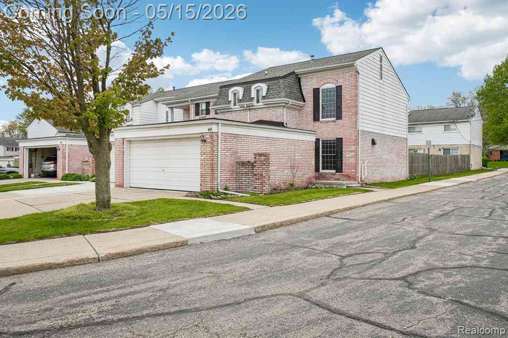 Condo For Sale - 44 Stratford Lane <br/> Rochester, MI 48309