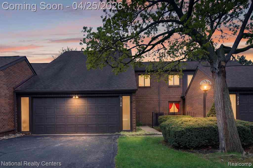 Condo For Sale - 3124 Lindenwood Drive <br/> Dearborn, MI 48120