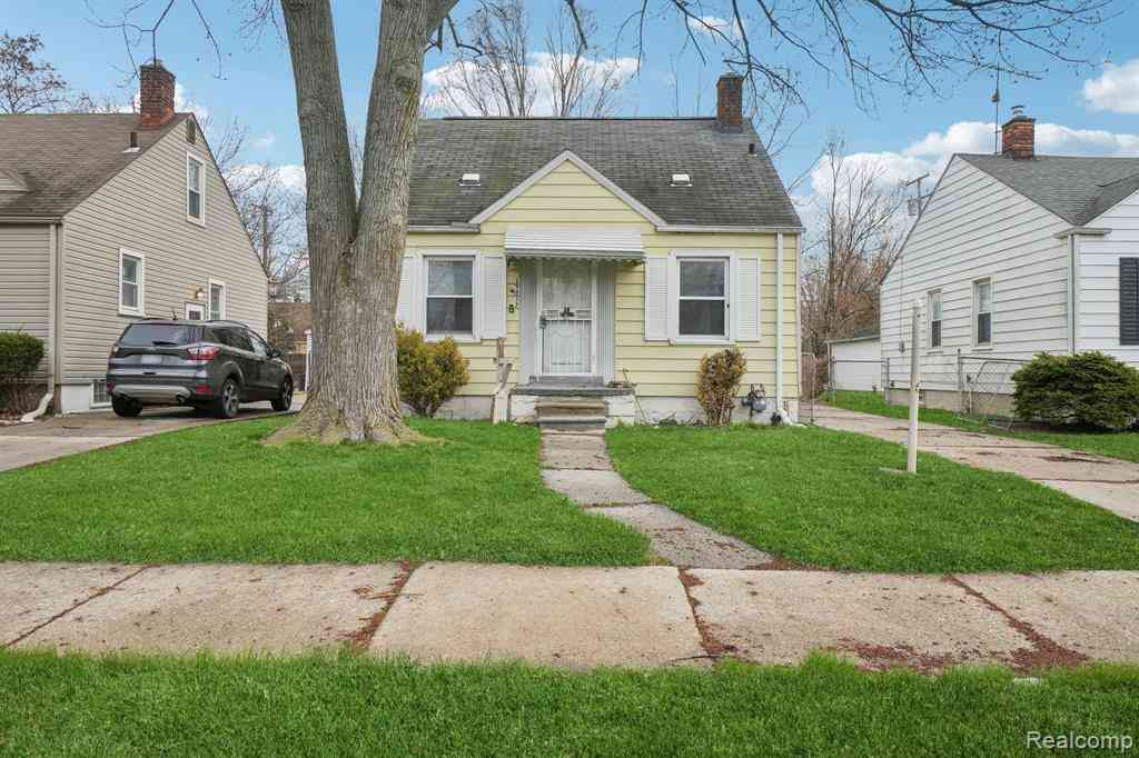 Homes For Sale - 19717 Kenosha Street <br/> Harper Woods, MI 48225