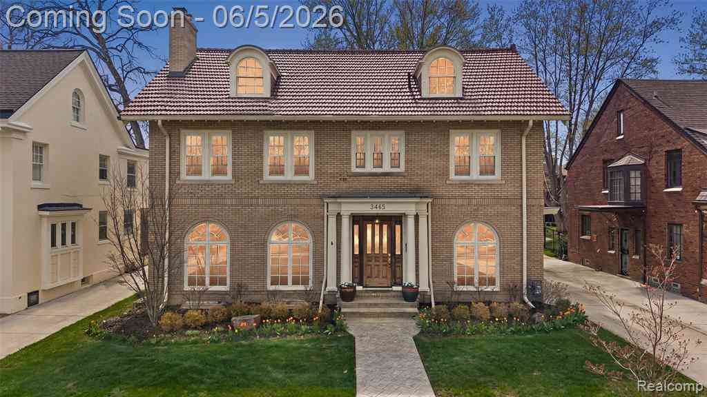 Homes For Sale - 3465 Burns Street <br/> Detroit, MI 48214