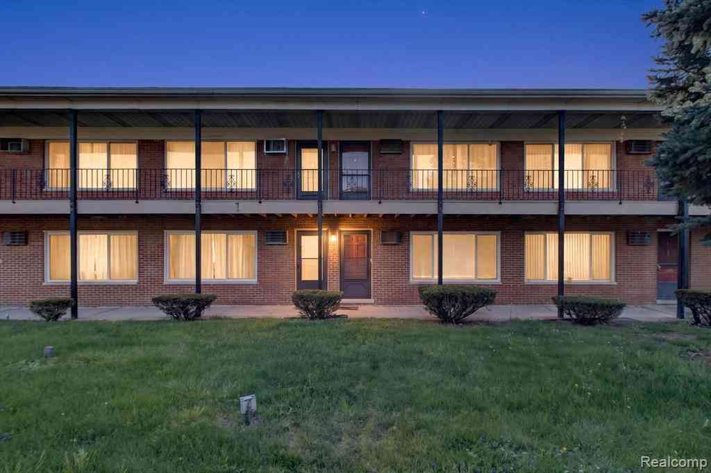 Condo For Sale - 25301 5 Mile Rd   #109<br/> Redford, MI 48239