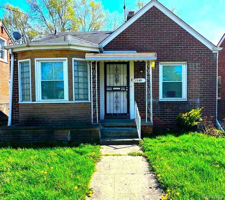Homes For Sale - 15480 Saratoga Street <br/> Detroit, MI 48205