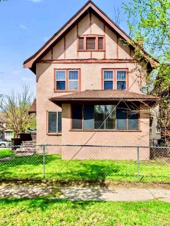 Homes For Sale - 704 Stuart Avenue <br/> Kalamazoo, MI 49007