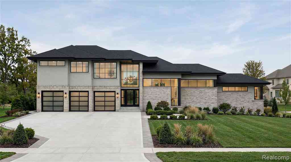 Homes For Sale - 1733 Morningside Way  <br/> Bloomfield Hills, MI 48302