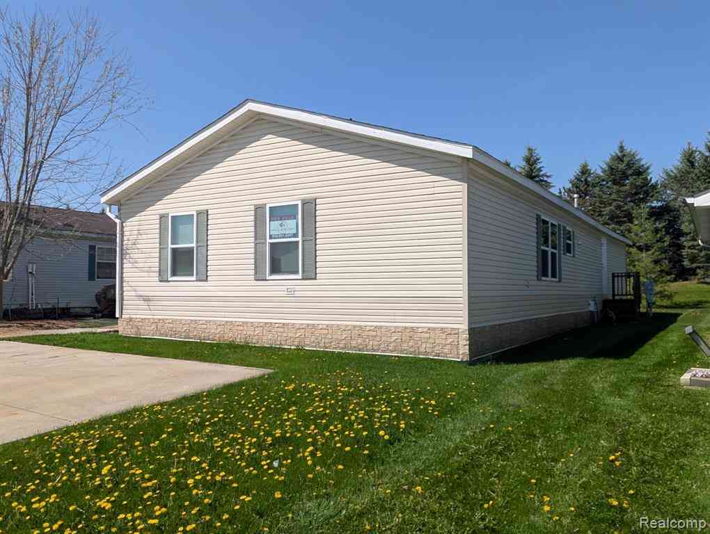 Homes For Sale - 7 Brookfield  <br/> Genesee County, Swartz Creek, MI 48473