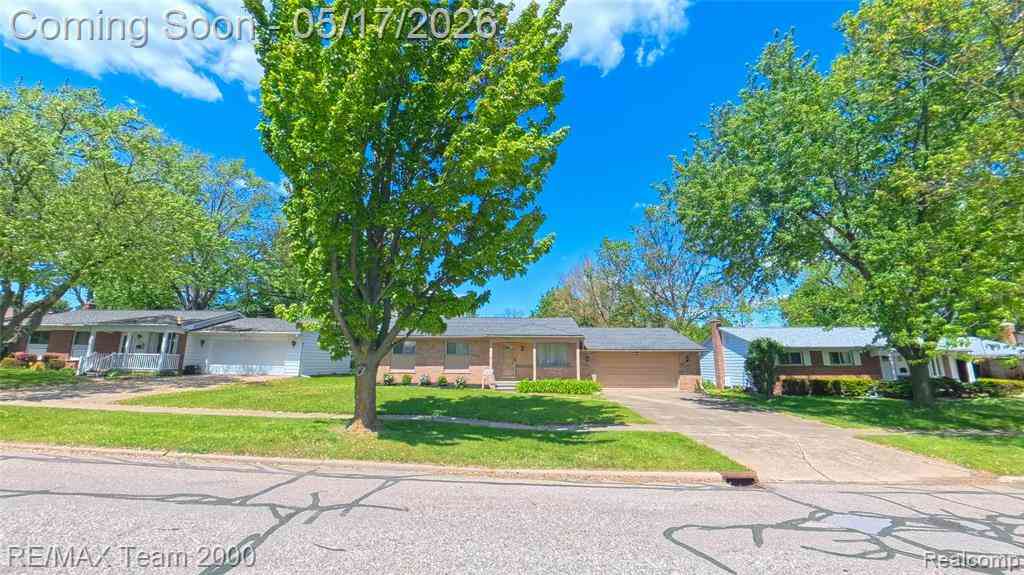 Homes For Sale - 2104 Whittier Road <br/> Ypsilanti, MI 48197