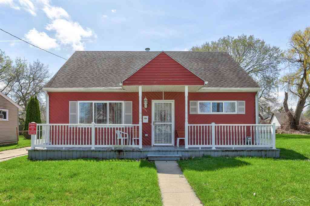 Homes For Sale - 2322 Bancroft Street <br/> Saginaw, MI 48601