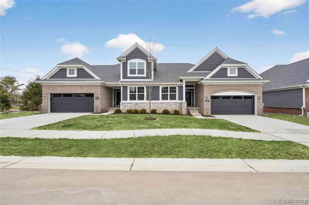 Condo For Sale - 1490 Turner Drive  #2<br/> Commerce Twp, MI 48390