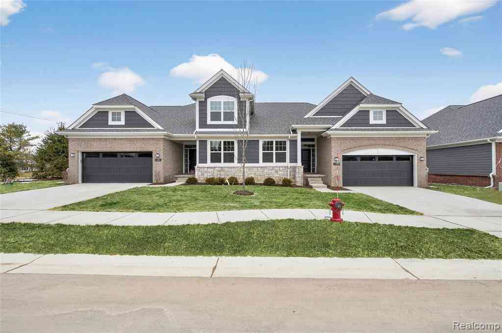 Condo For Sale - 1496 Turner Drive  #1<br/> Commerce Twp, MI 48390