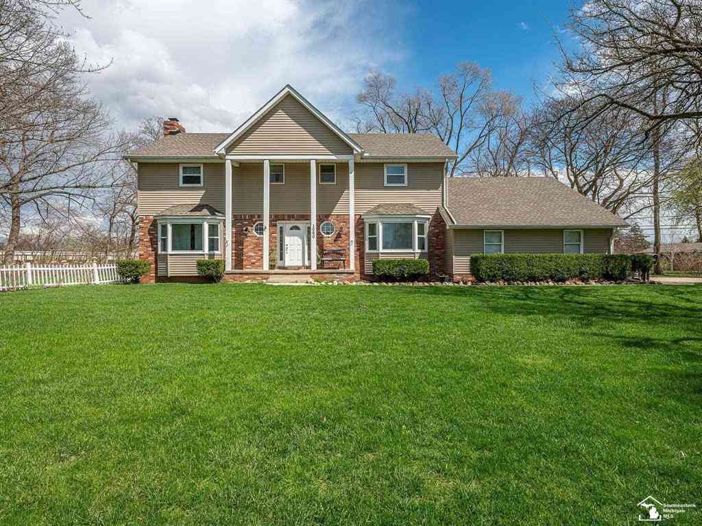Homes For Sale - 1060 Hollywood Drive <br/> Monroe, MI 48162