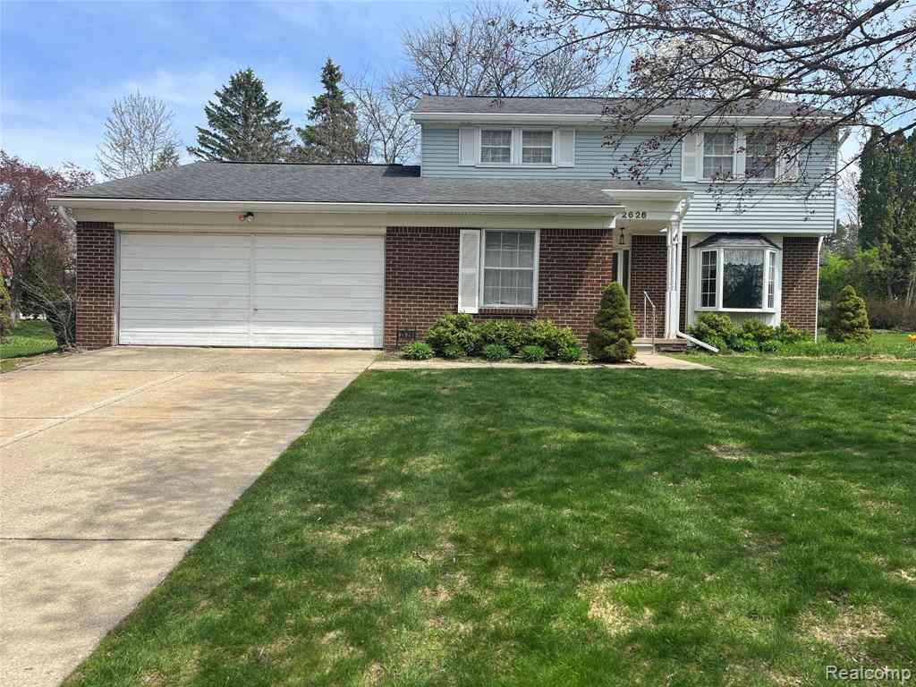 Homes For Sale - 2626 Gemini Drive <br/> Lake Orion, MI 48360