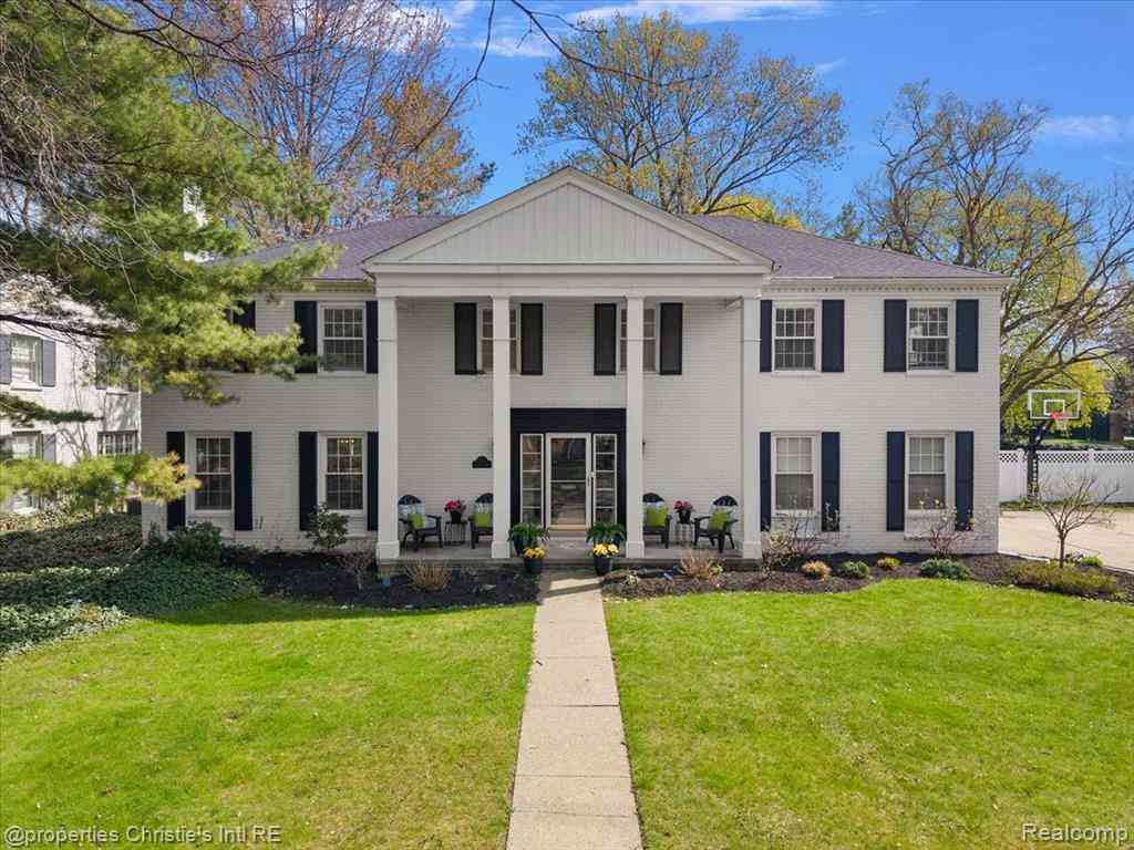 Homes For Sale - 234 Lincoln Road <br/> Grosse Pointe, MI 48230