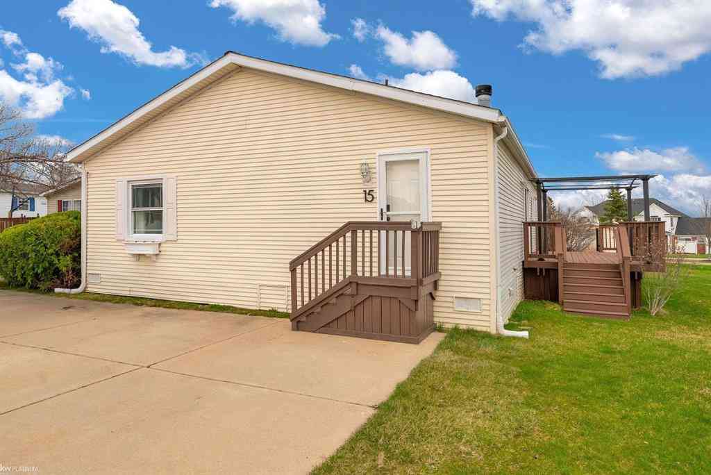Homes For Sale - 15 Ridgeway Street <br/> Saline, MI 48176