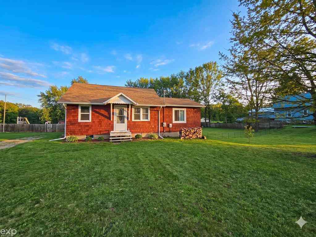 Homes For Sale - 22466 N Bedford Road <br/> Battle Creek, MI 49017