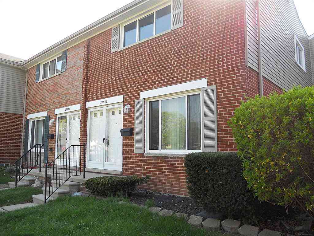 Condo For Sale - 27609 Evelyn Avenue <br/> Warren, MI 48093