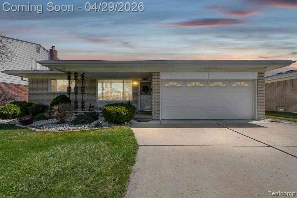Homes For Sale - 36338 Clifford Drive <br/> Sterling Heights, MI 48312