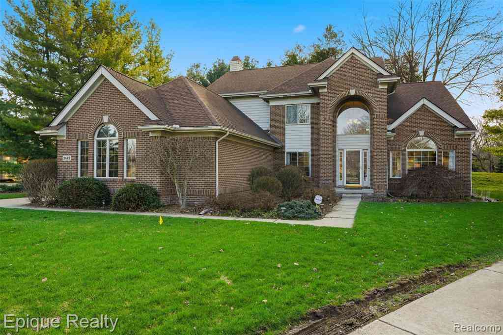 Homes For Sale - 2442 Moors Court <br/> Ann Arbor, MI 48108