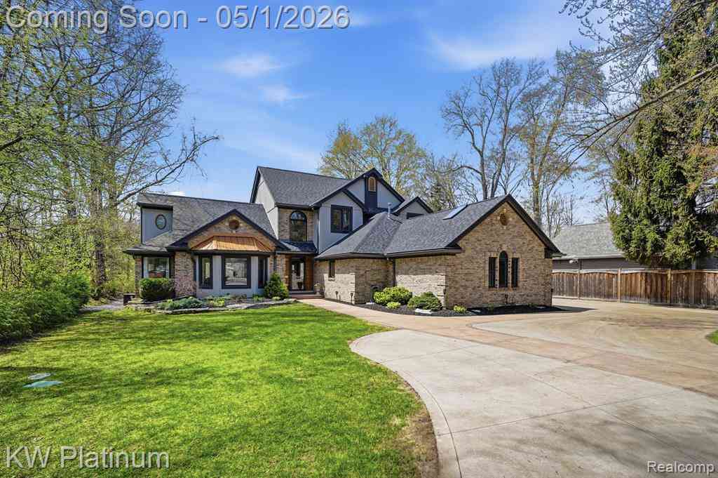Homes For Sale - 2739 Riverside Drive <br/> Saint Clair County, Port Huron, MI 48060