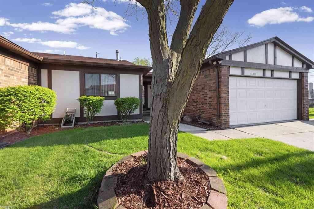 Condo For Sale - 13510 Angela Dr Drive <br/> Warren, MI 48088