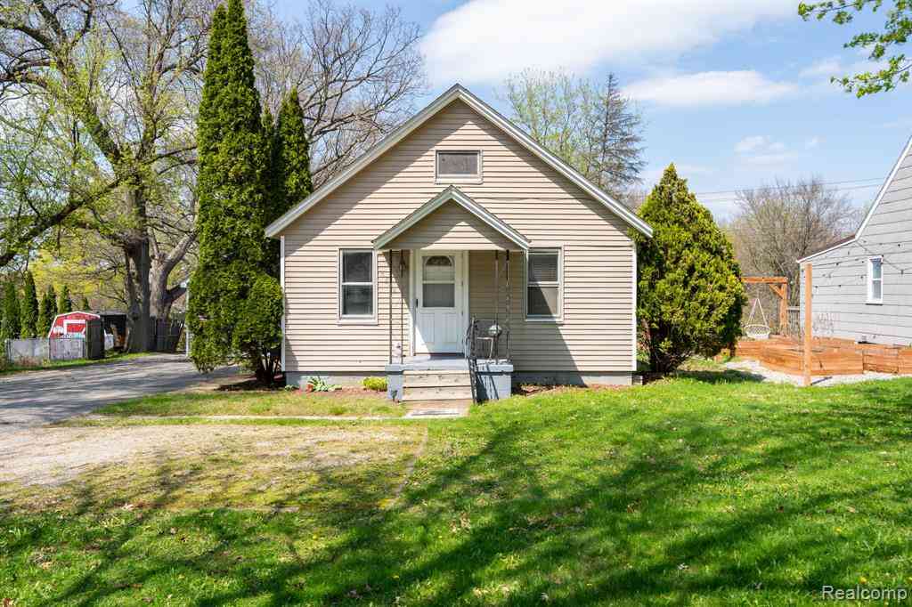Homes For Sale - 6248 Waldon Road <br/> Clarkston, MI 48346