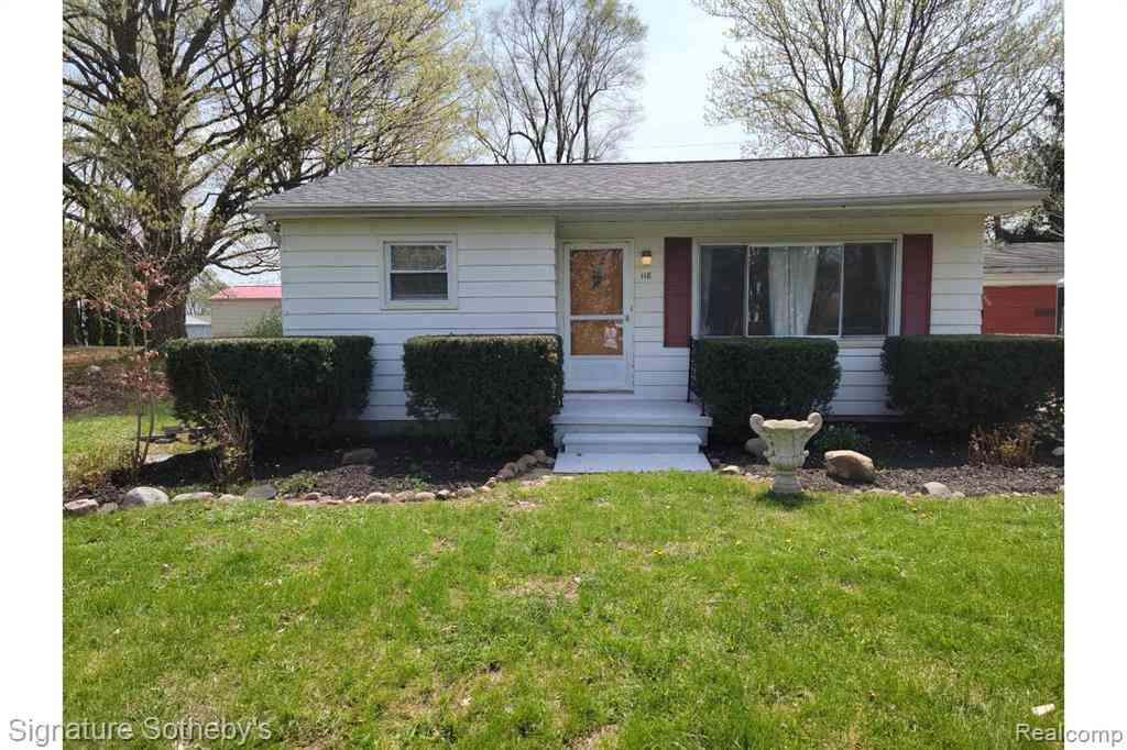 Homes For Sale - 118 Daley Road <br/> Lapeer, MI 48446