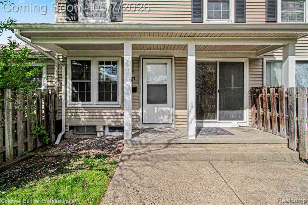 Condo For Sale - 3004 Roundtree Boulevard <br/> Ypsilanti, MI 48197
