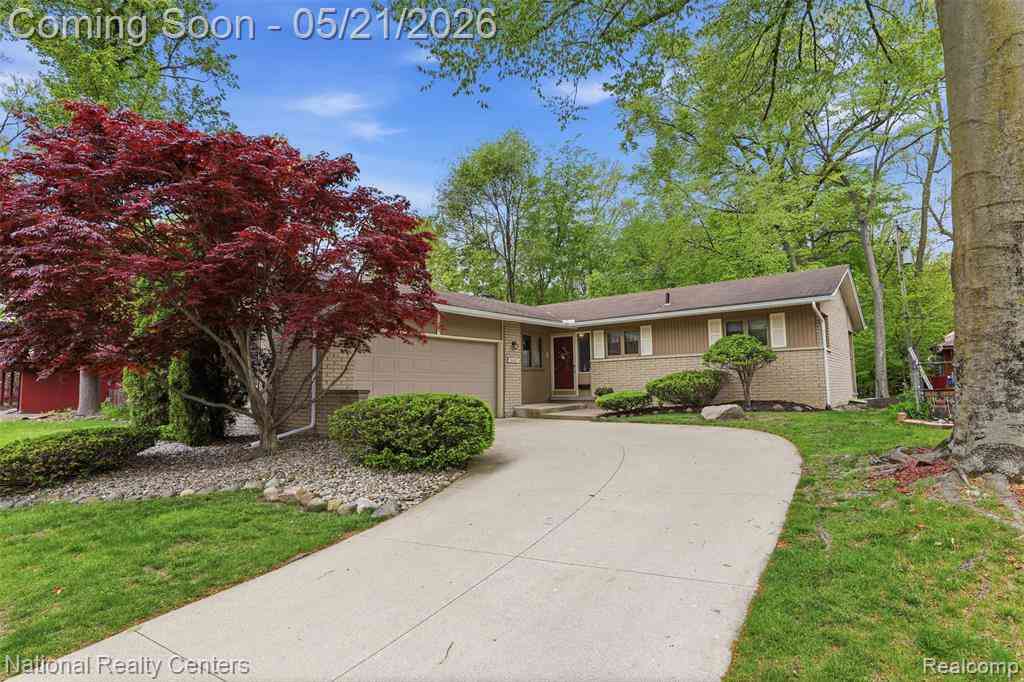 Homes For Sale - 16607 Macarthur  <br/> Redford, MI 48240