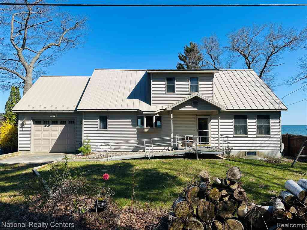 Homes For Sale - 1390 N Us 23  <br/> Iosco County, East Tawas, MI 48730