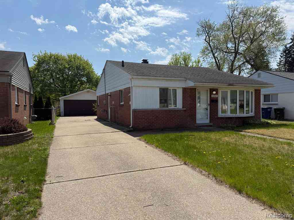 Homes For Sale - 30907 Fernwood Street <br/> Westland, MI 48186