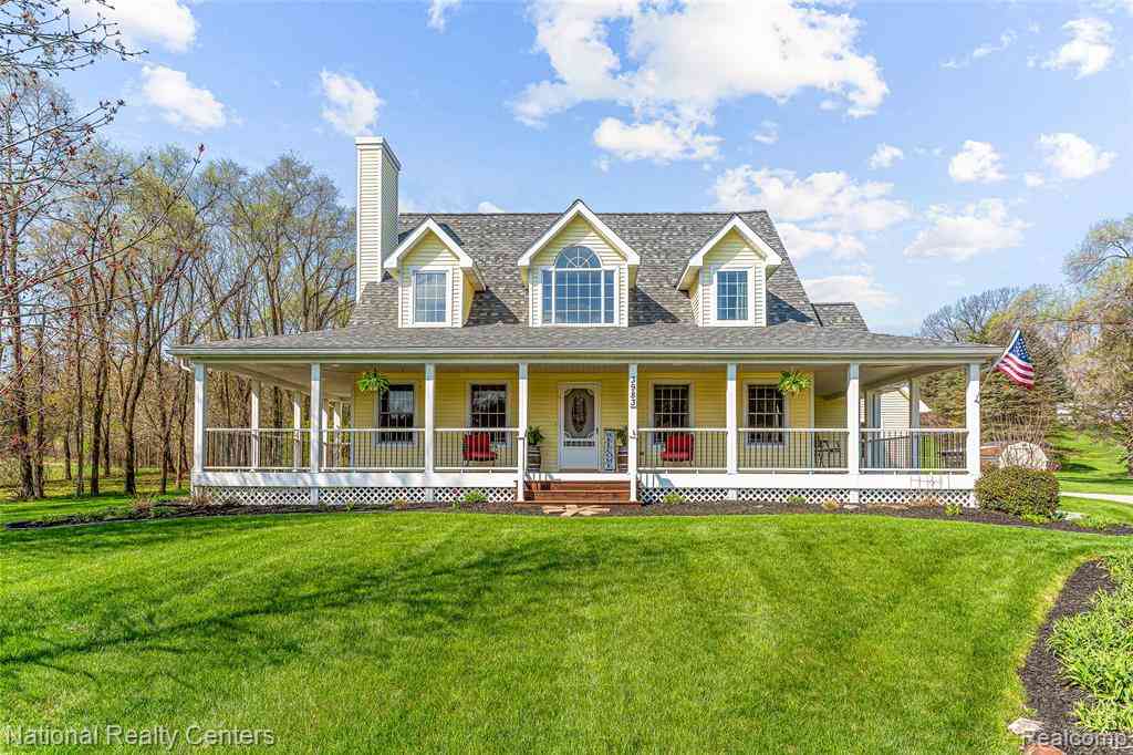 Homes For Sale - 3983 Wing Drive <br/> Pinckney, MI 48169