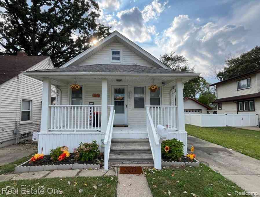 Homes For Sale - 2050 Cornell Street <br/> Dearborn, MI 48124