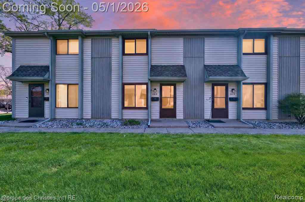 Condo For Sale - 2513 Samoset Road <br/> Royal Oak, MI 48073