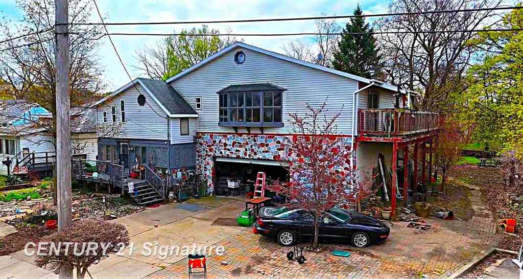 Homes For Sale - 808 Mckinley Street <br/> Lansing, MI 48906