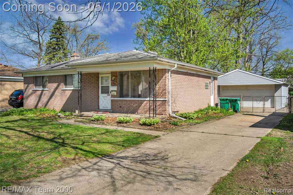 Homes For Sale - 33622 Bock Street <br/> Garden City, MI 48135