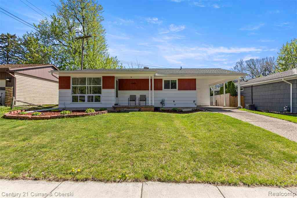 Homes For Sale - 2269 S Circle Drive <br/> Ann Arbor, MI 48103